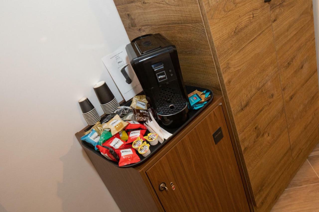 Al 54 Accommodation Сан-Бенедетто-дель-Тронто Екстер'єр фото