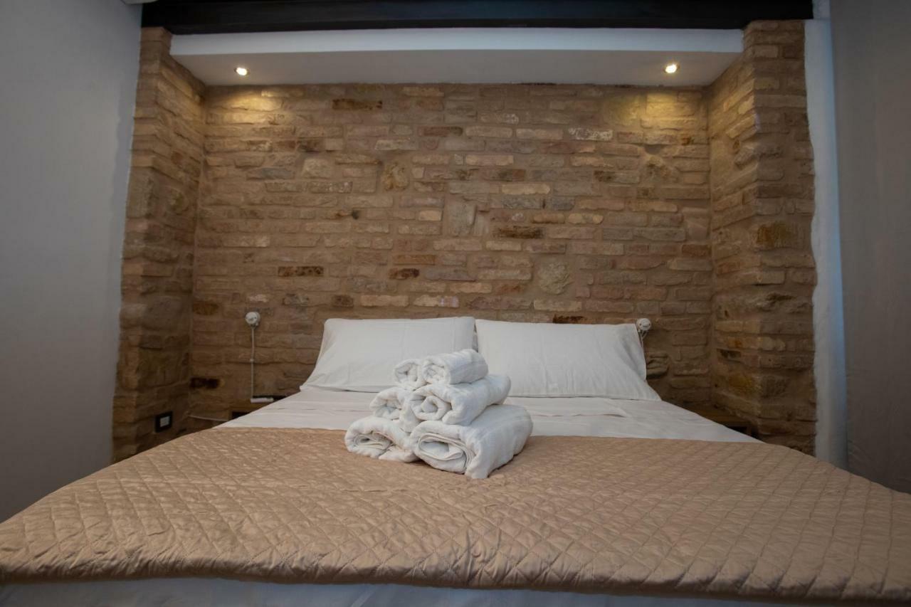 Al 54 Accommodation Сан-Бенедетто-дель-Тронто Екстер'єр фото