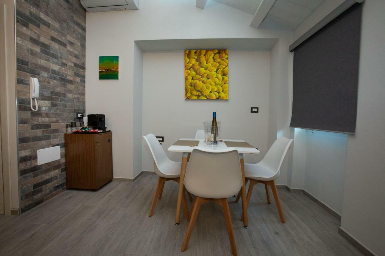Al 54 Accommodation Сан-Бенедетто-дель-Тронто Екстер'єр фото