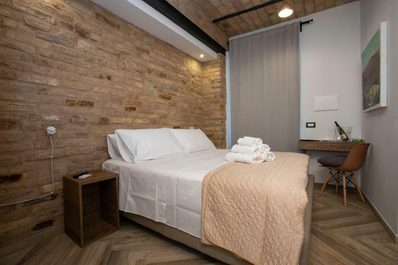 Al 54 Accommodation Сан-Бенедетто-дель-Тронто Екстер'єр фото