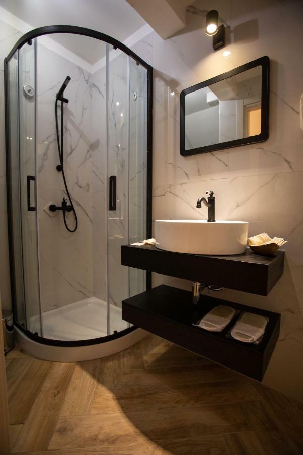 Al 54 Accommodation Сан-Бенедетто-дель-Тронто Екстер'єр фото