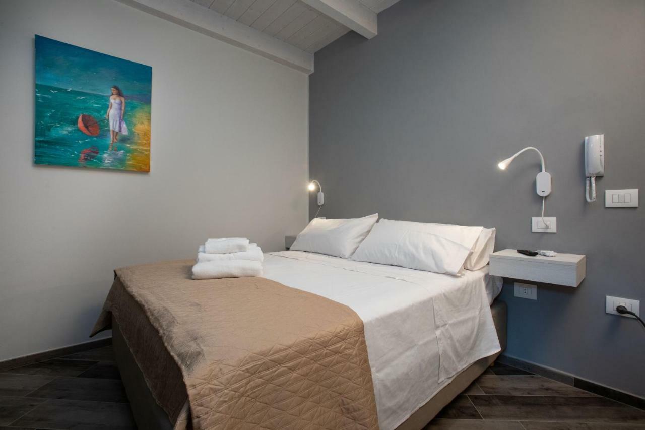 Al 54 Accommodation Сан-Бенедетто-дель-Тронто Екстер'єр фото